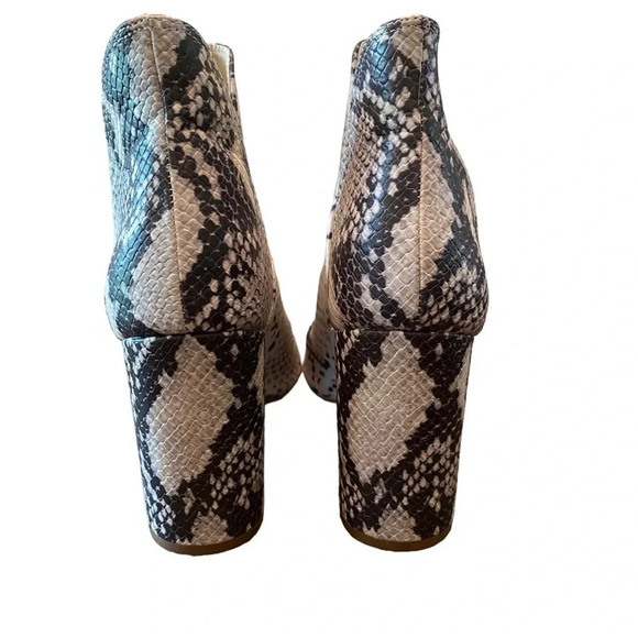 Steve Madden Women’s Rookie Booties - Picture 8 of 9